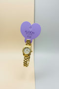 QH LADIES WATCH GOLD CHAIN 8747C-249